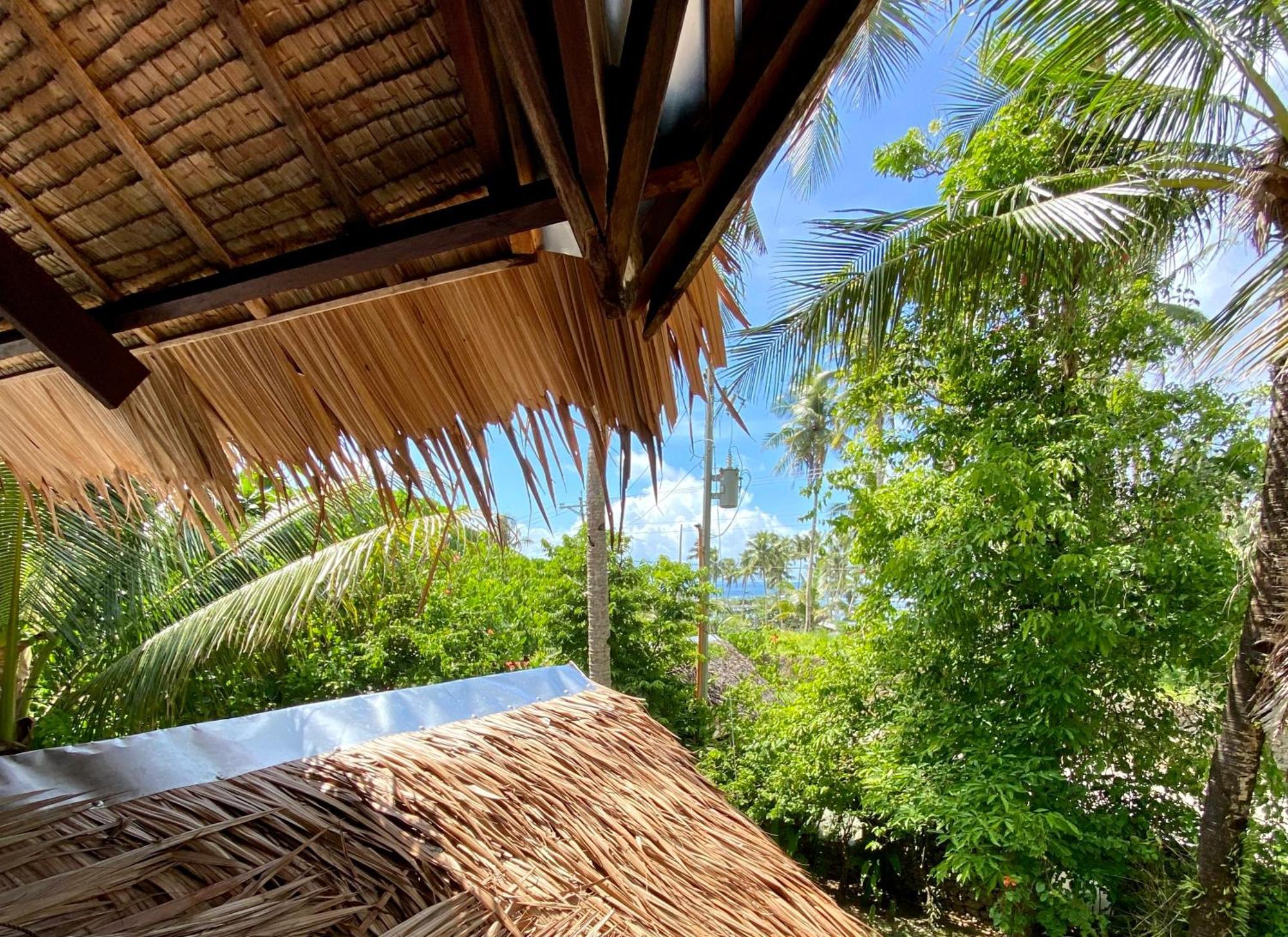 Emerald House Village General Luna  Luaran gambar