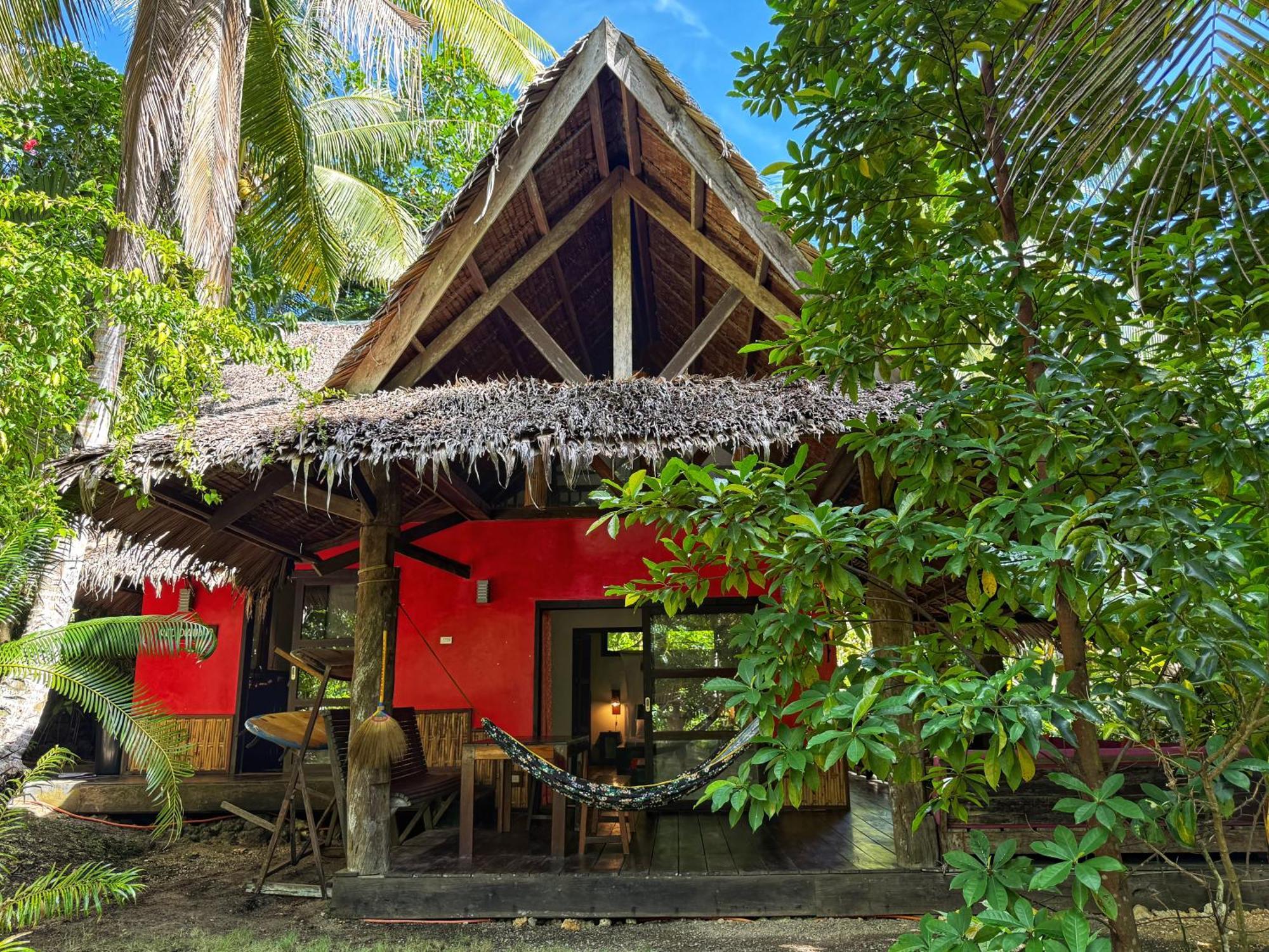 Emerald House Village General Luna  Luaran gambar