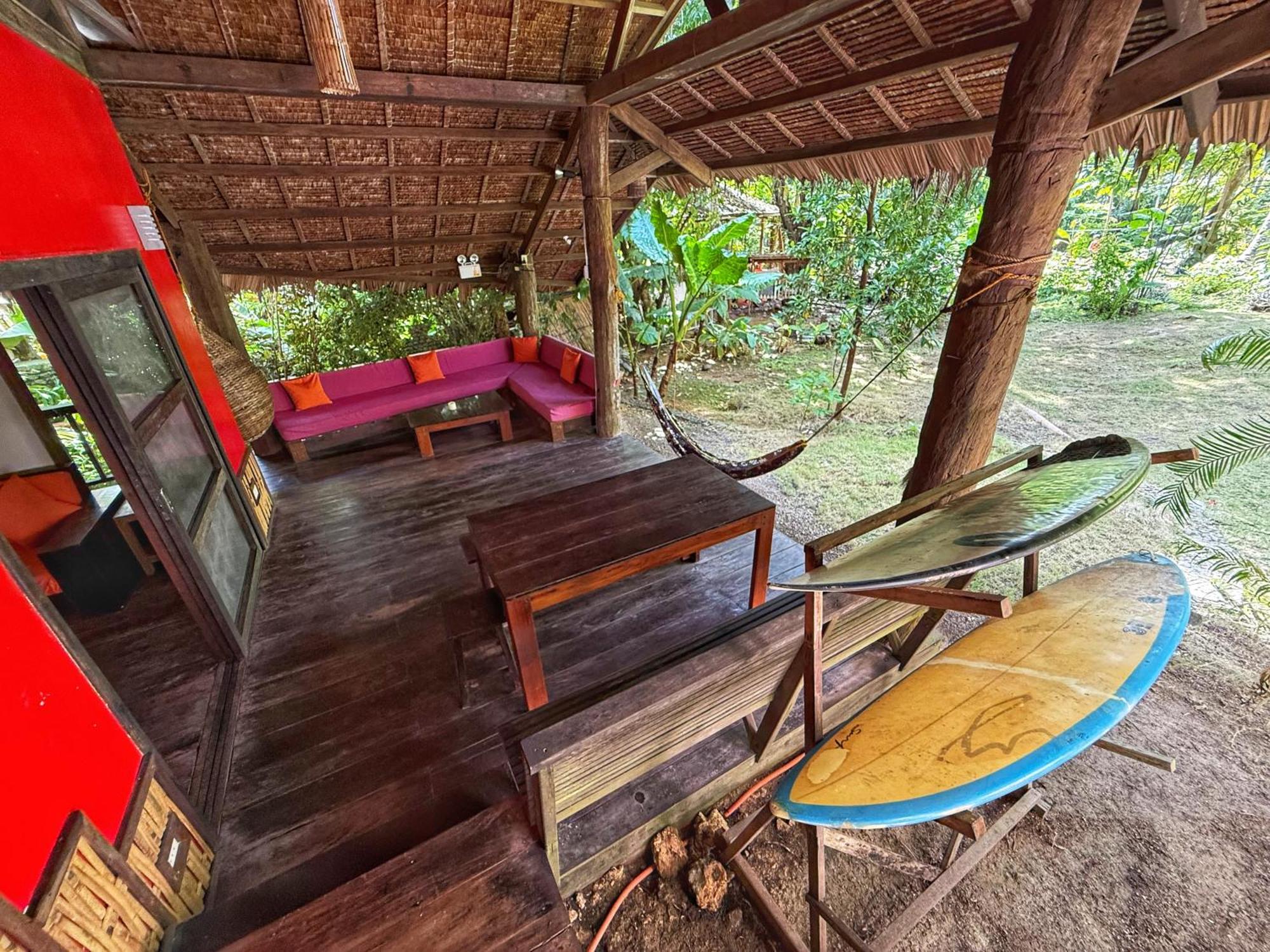 Emerald House Village General Luna  Luaran gambar