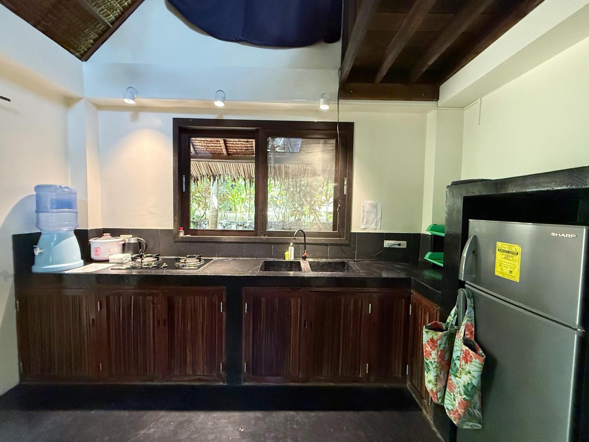 Emerald House Village General Luna  Luaran gambar