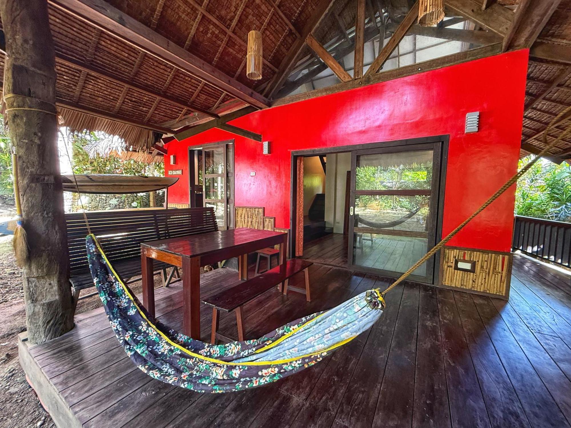 Emerald House Village General Luna  Luaran gambar