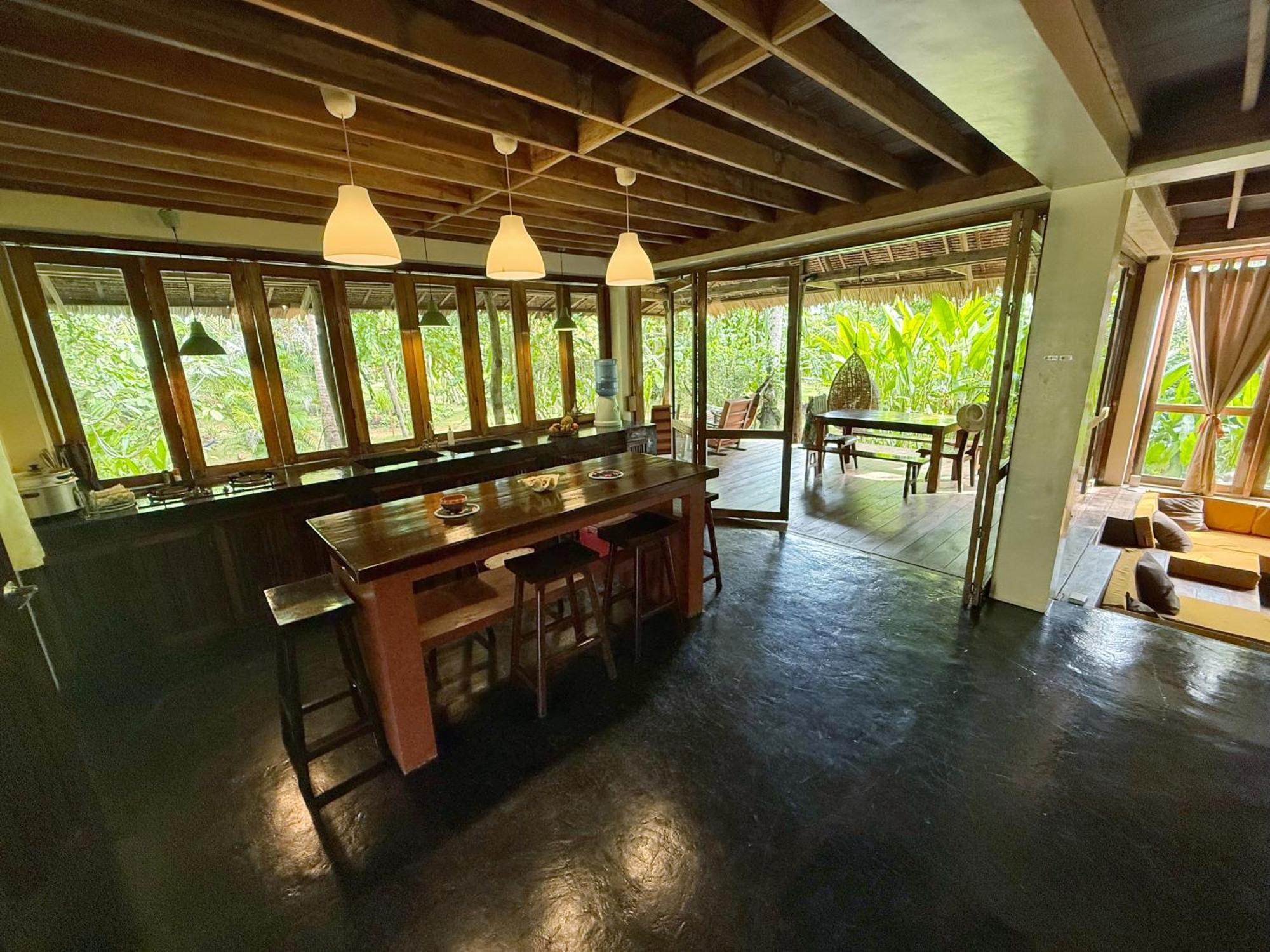 Emerald House Village General Luna  Luaran gambar