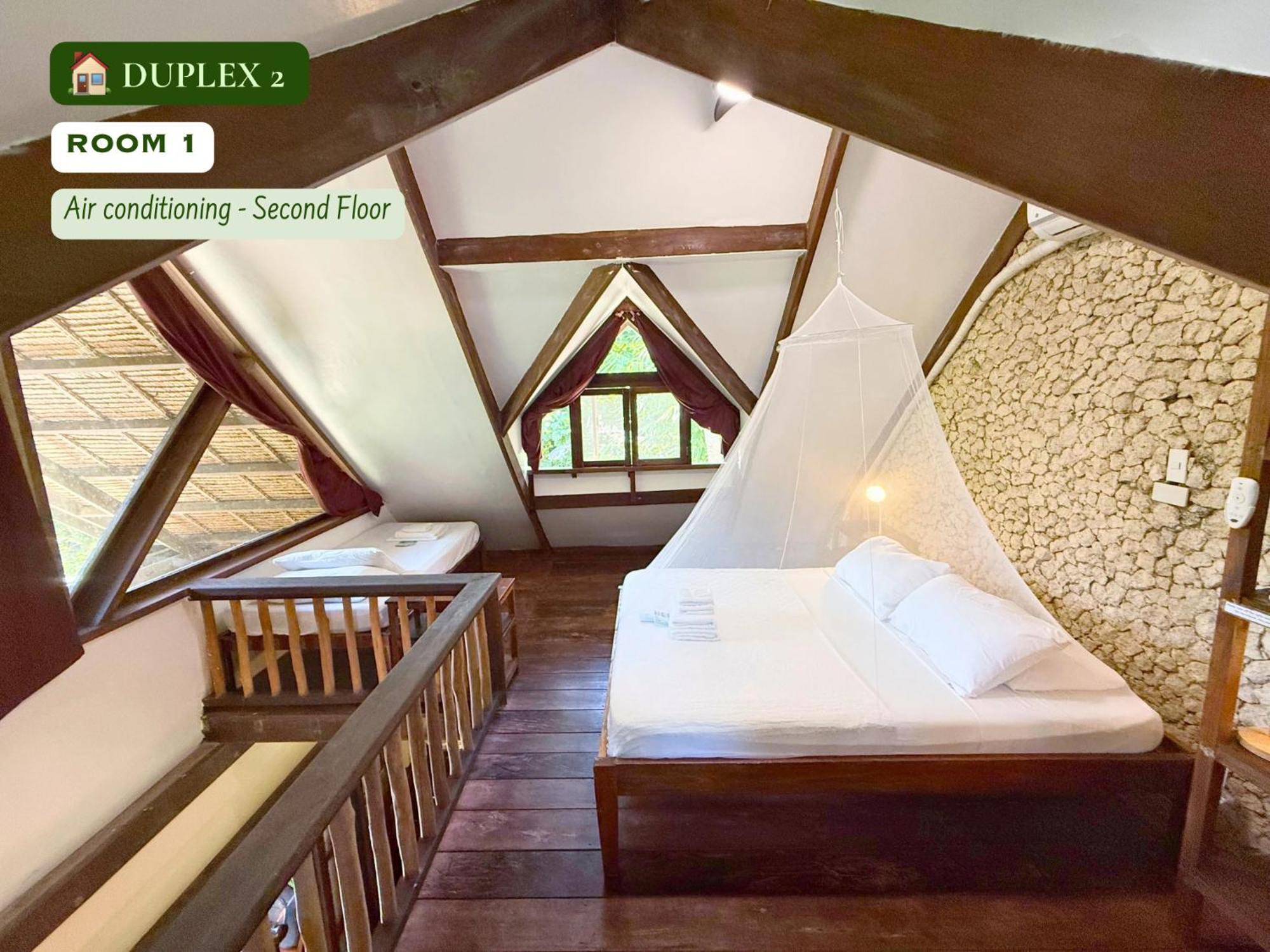 Emerald House Village General Luna  Luaran gambar